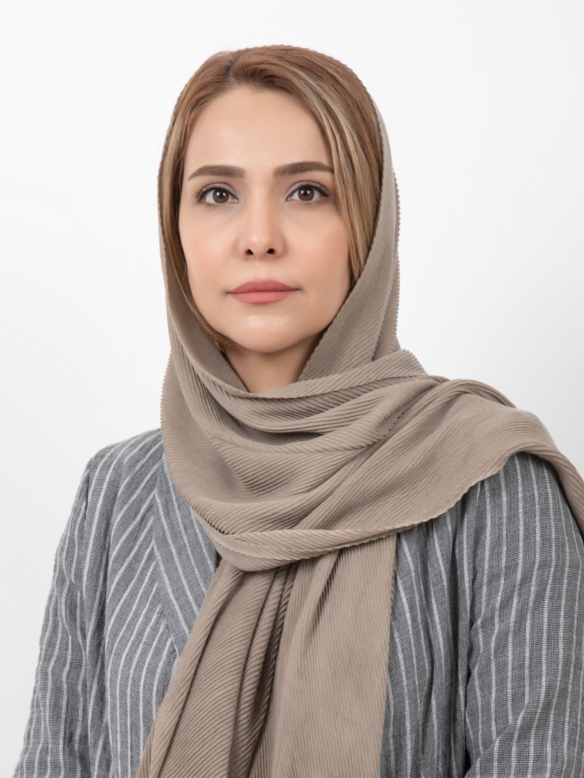 مهندس آیدا زاهد